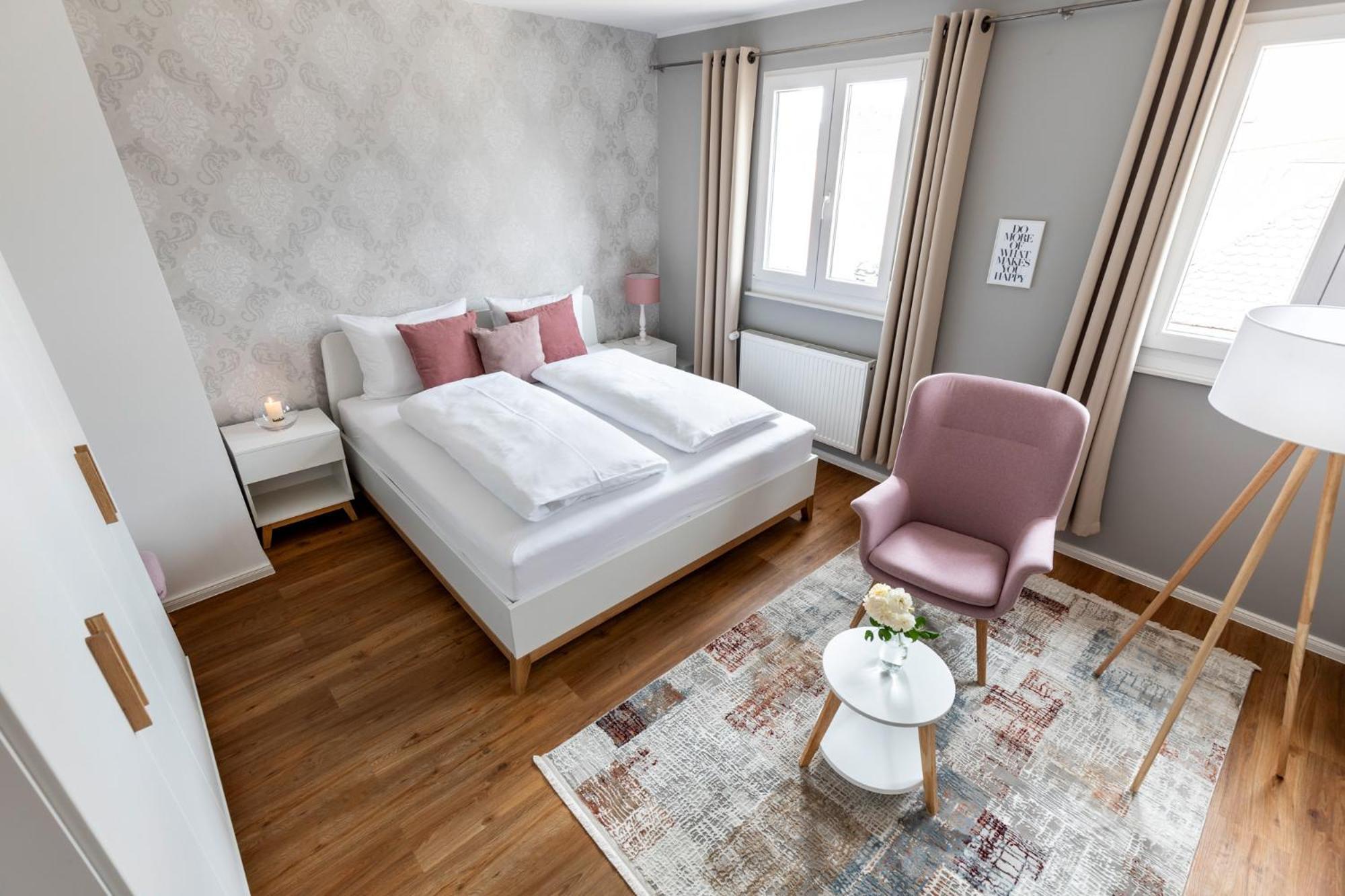 Primera Zimmer Mit Gemeinschaftsbad ซิงเงน ภายนอก รูปภาพ